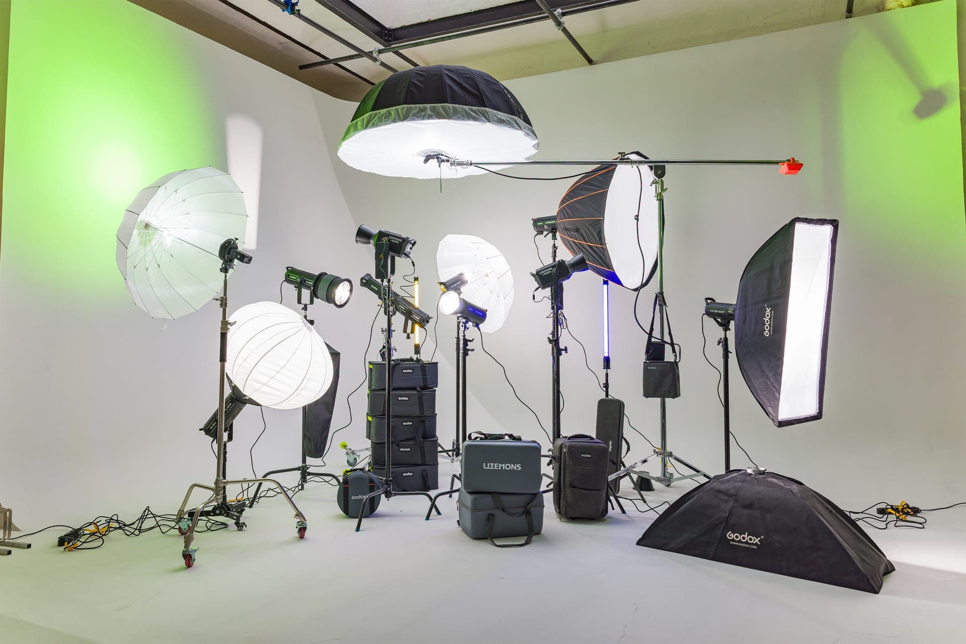 Kit lumière disponible à la location — Studio Labry Marseille